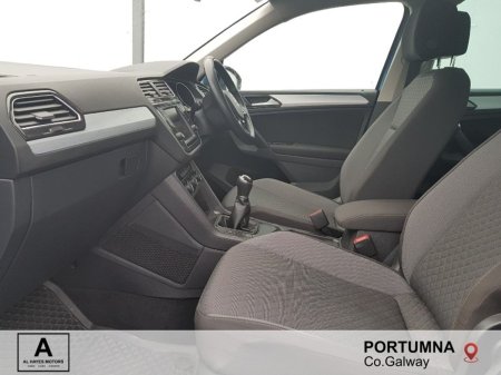 2017 Volkswagen Tiguan - photo 4