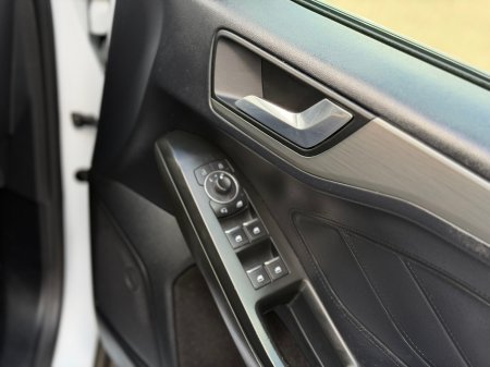 2022 Ford Focus - photo 13