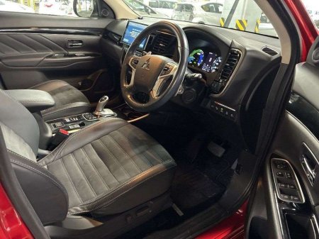 2018 Mitsubishi Outlander - photo 4