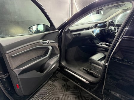2020 Audi e-tron - photo 19