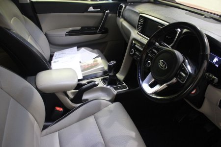 2020 Kia Sportage - photo 12