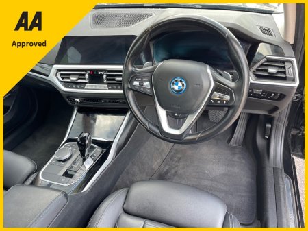 2022 BMW 3-Series - photo 11