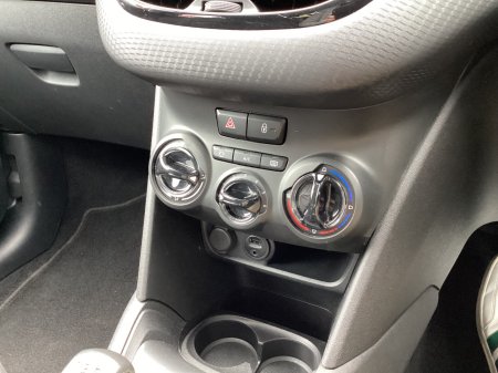 2017 Peugeot 208 - photo 18