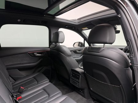 2025 Audi Q7 - photo 12