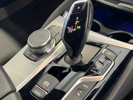 2018 BMW 5-Series - photo 10