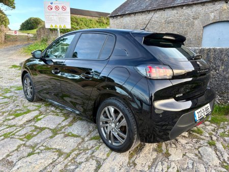 2022 Peugeot 208 - photo 9
