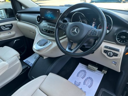 2022 Mercedes-Benz V-Class - photo 5