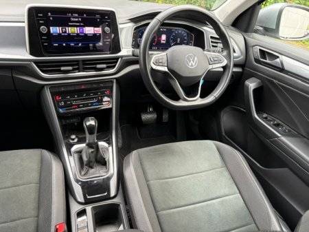 2024 Volkswagen T-Roc - photo 4