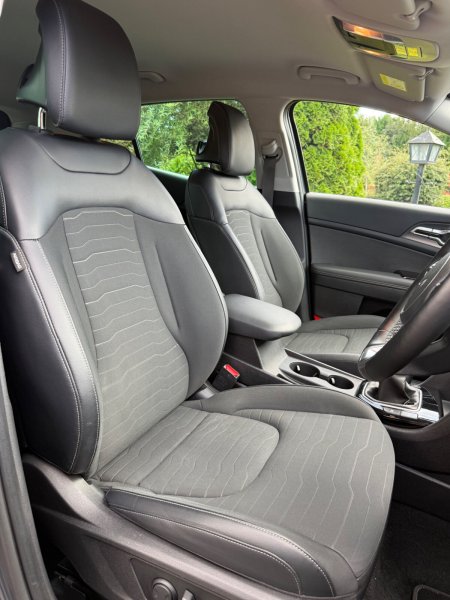 2022 Kia Sportage - photo 10
