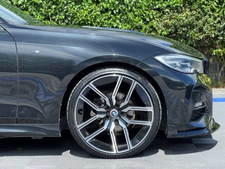 2021 BMW 3-Series - photo 9