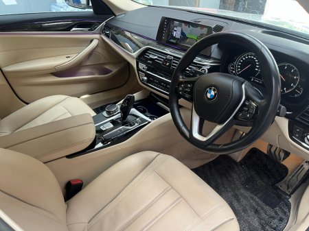 2017 BMW 5-Series - photo 15