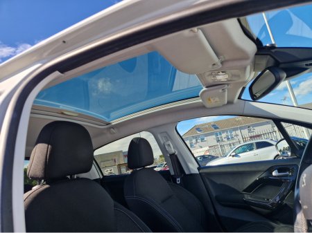 2017 Peugeot 208 - photo 21
