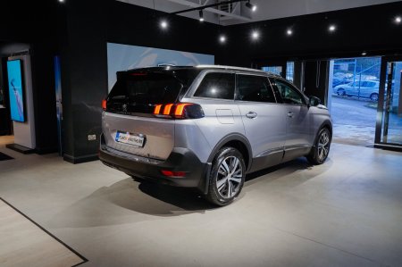 2023 Peugeot 5008 - photo 8