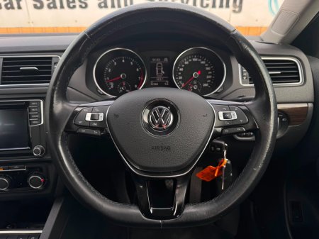 2016 Volkswagen Jetta - photo 18