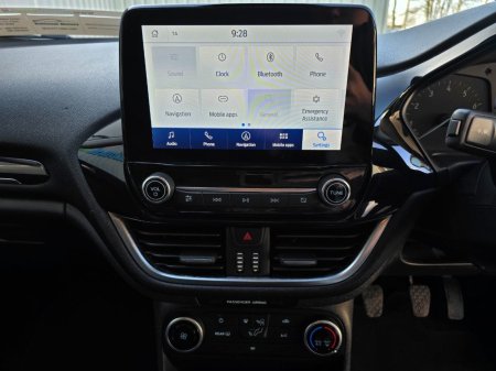2020 Ford Fiesta - photo 13