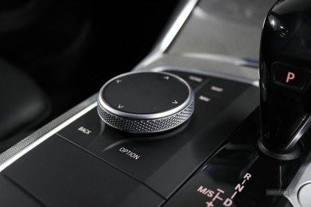 2021 BMW 3-Series - photo 24