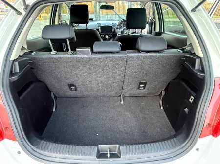 2015 Mazda Demio - photo 13