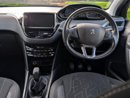 2017 Peugeot 2008 - photo 7