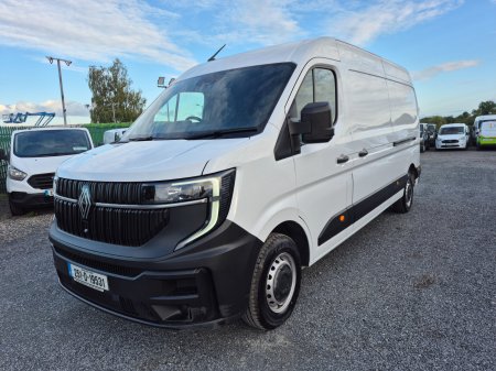 2025 Renault Master - photo 2