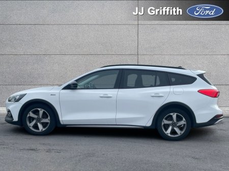 2020 Ford Focus - photo 2