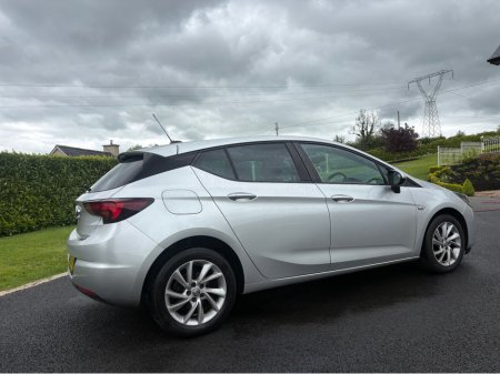 2020 Vauxhall Astra - photo 4