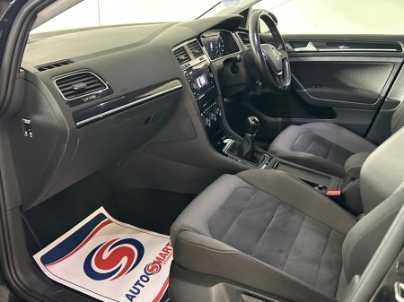 2018 Volkswagen Golf - photo 2
