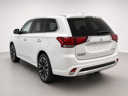 2017 Mitsubishi Outlander - photo 4