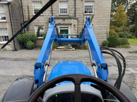 2014 New Holland T6.175 - photo 19