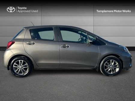 2016 Toyota Yaris - photo 3