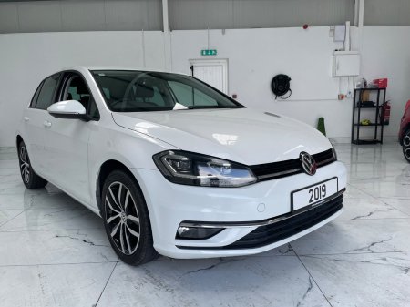 2019 Volkswagen Golf - photo 2