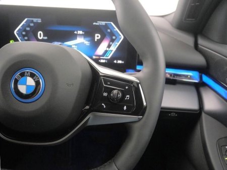 2025 BMW i5 - photo 17