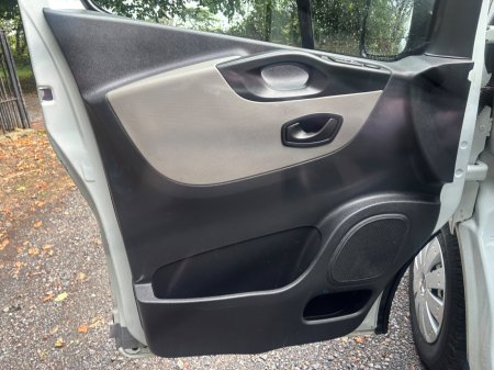 2018 Nissan NV300 - photo 14