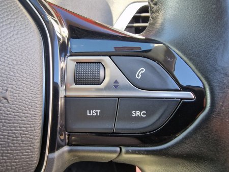 2020 Peugeot 5008 - photo 17