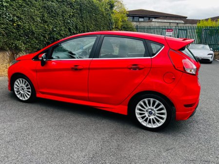 2015 Ford Fiesta - photo 10