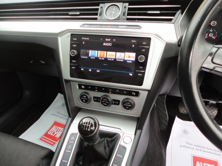 2019 Volkswagen Passat - photo 10