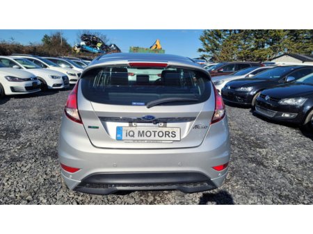 2016 Ford Fiesta - photo 11