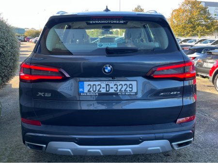 2020 BMW X5 - photo 5