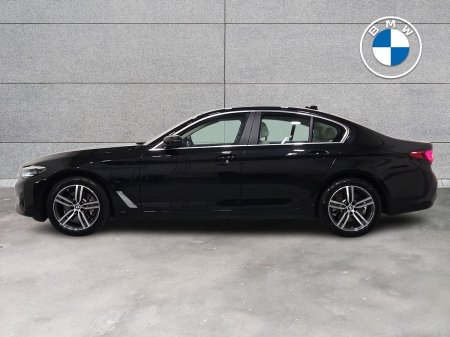 2021 BMW 5-Series - photo 3