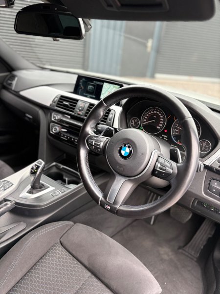 2017 BMW 3-Series - photo 5