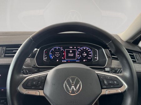 2021 Volkswagen Passat - photo 13