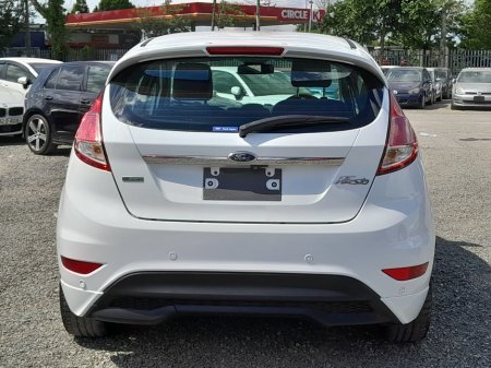 2014 Ford Fiesta - photo 5