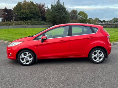 2010 Ford Fiesta - photo 6