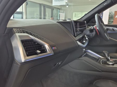 2026 BMW XM - photo 11