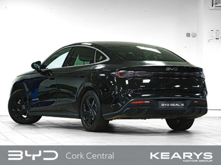 2026 BYD Seal 6 - photo 2