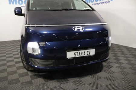 2027 Hyundai Staria - photo 3