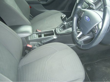 2018 Ford Focus - photo 6