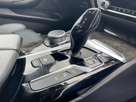 2020 BMW 5-Series - photo 15