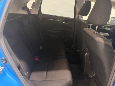 2015 Honda Fit - photo 16