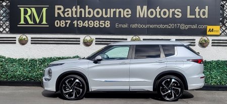 2023 Mitsubishi Outlander - photo 2