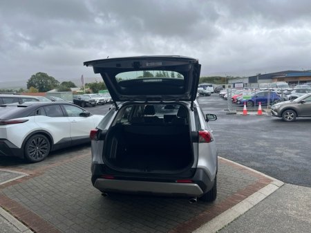 2025 Toyota RAV4 - photo 10